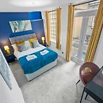 2 Bedroom Leeds City Centre Apartment Apartment *
