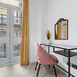 2 Bedroom Leeds City Centre Apartment Apartment