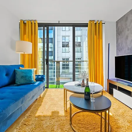 公寓 2 Bedroom Greek Street Apartment - Sleeps Up To 6