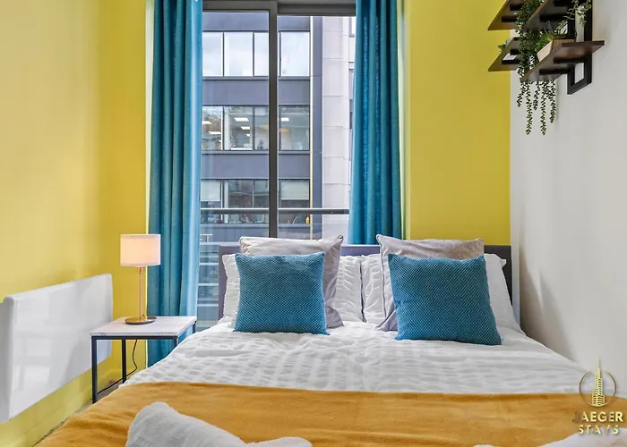 2 Bedroom Greek Street Apartment - Sleeps Up To 6 Lejlighed *